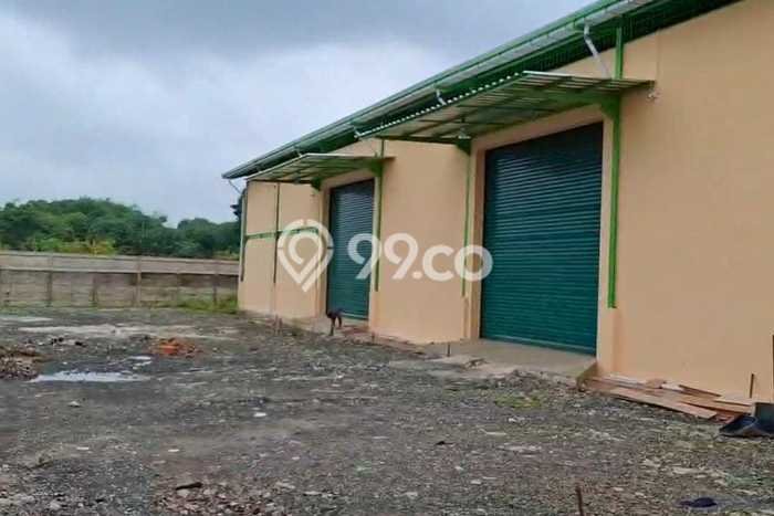 KAWASAN KOMERSIAL! Gudang Disewakan Kawasan Curug, Luas 650m2m², Jalan Utama KAWASAN KOMERSIAL! Gudang Disewakan Kawasan Curug, Luas 650m2m², Jalan Utama