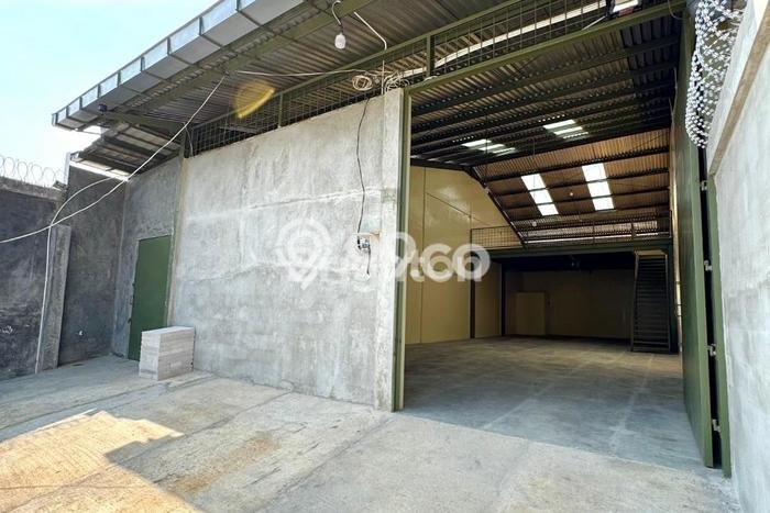Disewakan Gudang komersial di Cengkareng luas bangunan 256m2 Disewakan Gudang komersial di Cengkareng luas bangunan 256m2