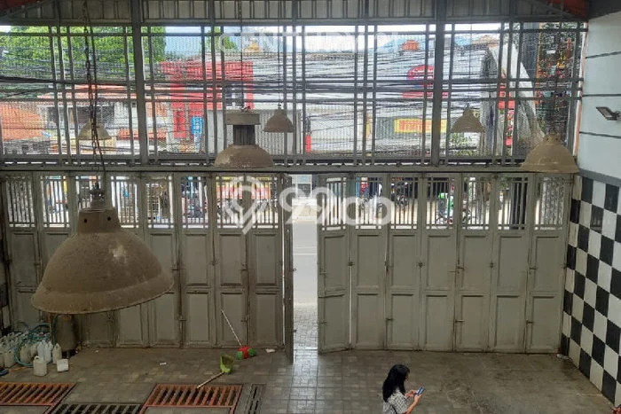 Ruko disewakan di Cimahi Selatan Cimahi dengan luas bangunan 170m2 Ruko disewakan di Cimahi Selatan Cimahi dengan luas bangunan 170m2