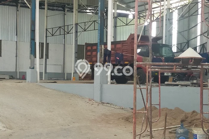 Gudang Disewakan di Area Ramai Cibinong, Bogor Gudang Disewakan di Area Ramai Cibinong, Bogor