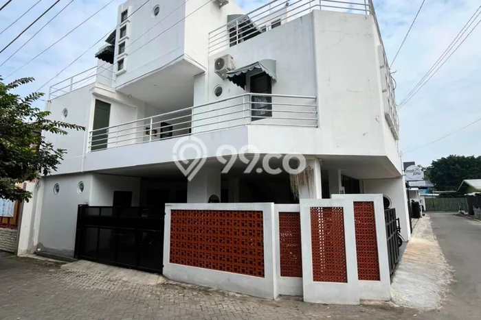 Cocok Untuk Investasi! For Sale Kost di Sleman 11 Kamar Cocok Untuk Investasi! For Sale Kost di Sleman 11 Kamar