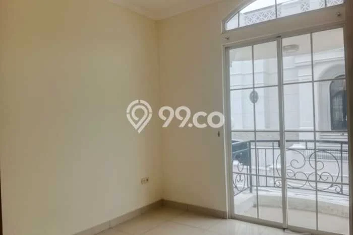 Disewakan! Rumah 4 Kamar Tidur &
4 Kamar Mandi di Green Lake City, Jakarta Barat Disewakan! Rumah 4 Kamar Tidur &
4 Kamar Mandi di Green Lake City, Jakarta Barat