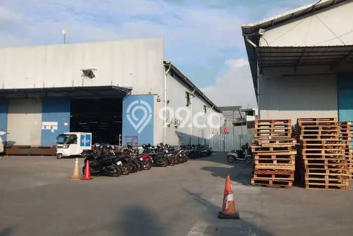 Gudang untuk Disewa di Pusat Jakarta Barat Luas Bangunan 1530m2 Gudang untuk Disewa di Pusat Jakarta Barat Luas Bangunan 1530m2
