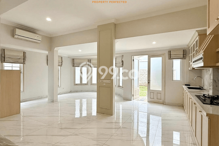 Jual Rumah Luas Megah Dengan View Eksklusif di Kuningan, Jakarta Selatan Jual Rumah Luas Megah Dengan View Eksklusif di Kuningan, Jakarta Selatan