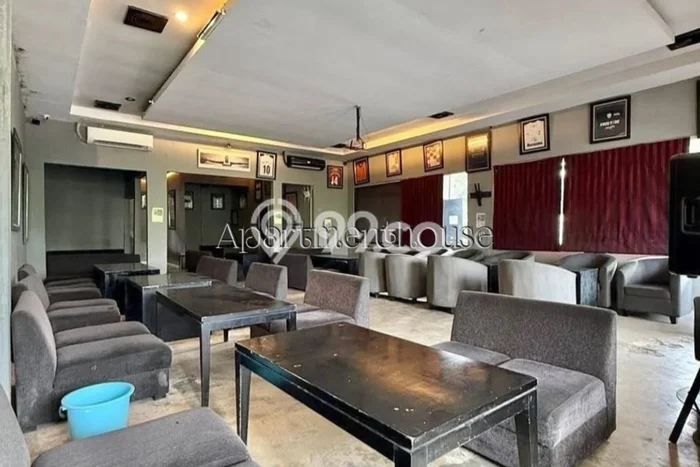 Unit Komersial Dijual di Jakarta Selatan LT 539m2 & LB 100m2 Unit Komersial Dijual di Jakarta Selatan LT 539m2 & LB 100m2