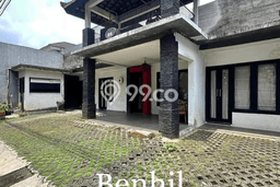 For Sale! Luxury House LT 257m2 Desain Elegan di Bendungan Hilir For Sale! Luxury House LT 257m2 Desain Elegan di Bendungan Hilir