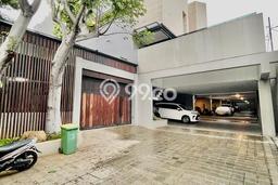 Rumah Elit Modern Tanpa Renovasi di Cipete Jakarta Selatan Rumah Elit Modern Tanpa Renovasi di Cipete Jakarta Selatan