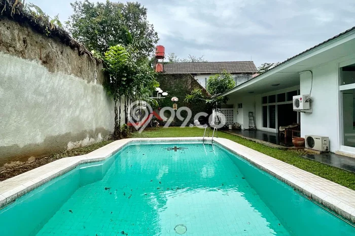 Rumah Disewakan Jakarta Selatan LT 850m2 LB 500m2 Area Kemang Rumah Disewakan Jakarta Selatan LT 850m2 LB 500m2 Area Kemang