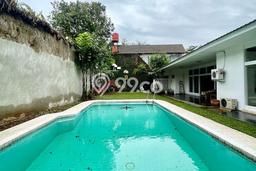 Rumah Disewakan Jakarta Selatan LT 850m2 LB 500m2 Area Kemang Rumah Disewakan Jakarta Selatan LT 850m2 LB 500m2 Area Kemang