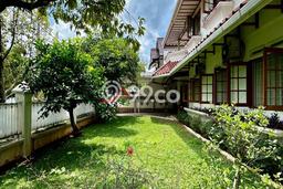 For Sale! Premium House LT 500m2 Desain Elegan di Lebak Bulus For Sale! Premium House LT 500m2 Desain Elegan di Lebak Bulus