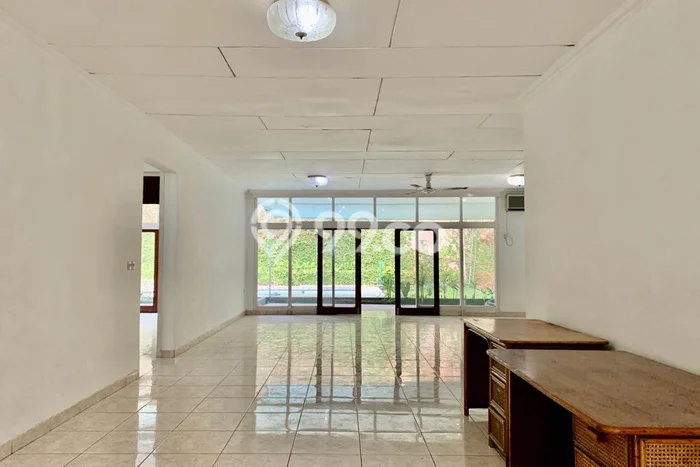 Sewa Rumah Murah di Kemang Jakarta Selatan Punya 4 KT Sewa Rumah Murah di Kemang Jakarta Selatan Punya 4 KT