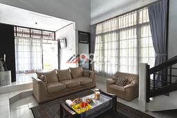 Siap Huni Rumah Mewah 5 Kamar di Cinere Dekat ke Mana Pun Siap Huni Rumah Mewah 5 Kamar di Cinere Dekat ke Mana Pun