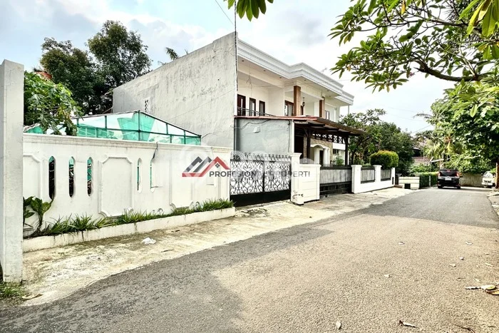 Tanah Dijual di Jakarta Selatan Seluas 195m2 Strategis Tanah Dijual di Jakarta Selatan Seluas 195m2 Strategis
