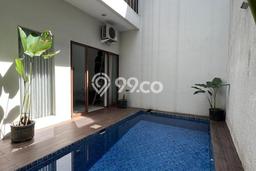 Disewakan! Rumah 4 Kamar Tidur &
3 Kamar Mandi di Kemang, Jakarta Selatan Disewakan! Rumah 4 Kamar Tidur &
3 Kamar Mandi di Kemang, Jakarta Selatan