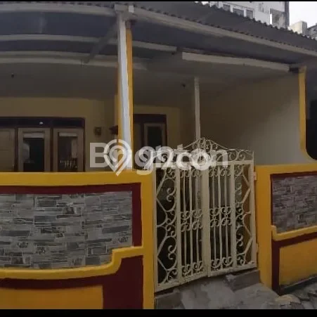 Rumah Minimalis LT 96m² Terawat di Kompleks Cluster Tanah Mas, Semarang Rumah Minimalis LT 96m² Terawat di Kompleks Cluster Tanah Mas, Semarang