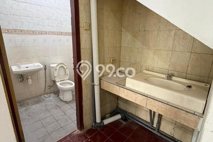 Ruko Bagus Dijual LB 120m2 Lokasi Strategis Badung Area Cocok untuk Bisnis Ruko Bagus Dijual LB 120m2 Lokasi Strategis Badung Area Cocok untuk Bisnis