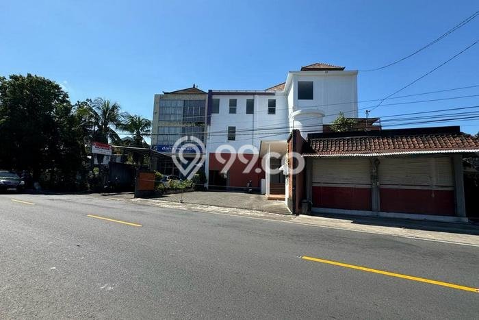 Unit Komersial Dijual di Sukawati Gianyar Luas Bangunan 600m2 Unit Komersial Dijual di Sukawati Gianyar Luas Bangunan 600m2