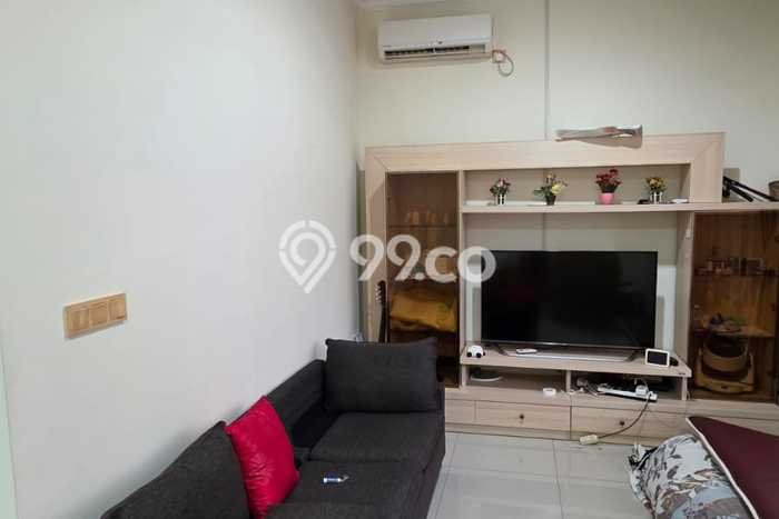 Disewakan! Rumah 3 Kamar Tidur &
3 Kamar Mandi di Green Lake City, Jakarta Barat Disewakan! Rumah 3 Kamar Tidur &
3 Kamar Mandi di Green Lake City, Jakarta Barat