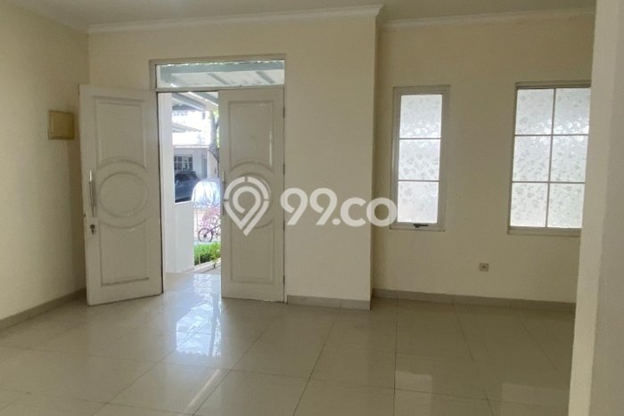 Rumah Disewakan Jakarta Barat LT 160m2 LB 130m2 Area Green Lake City Rumah Disewakan Jakarta Barat LT 160m2 LB 130m2 Area Green Lake City