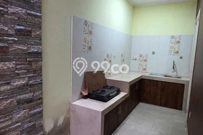 Disewakan! Rumah 3 Kamar Tidur &
3 Kamar Mandi di Green Lake City, Jakarta Barat Disewakan! Rumah 3 Kamar Tidur &
3 Kamar Mandi di Green Lake City, Jakarta Barat