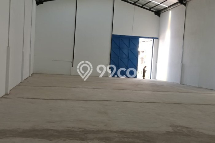 Disewakan Gudang di Kawasan Ramai Teluk Naga Luas 450m2 Disewakan Gudang di Kawasan Ramai Teluk Naga Luas 450m2