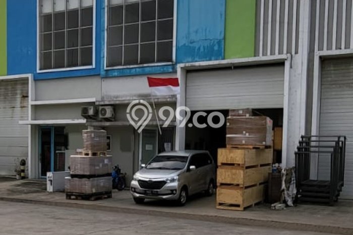 Unit Gudang Disewakan di Daan Mogot di Area Ramai & Strategis Unit Gudang Disewakan di Daan Mogot di Area Ramai & Strategis