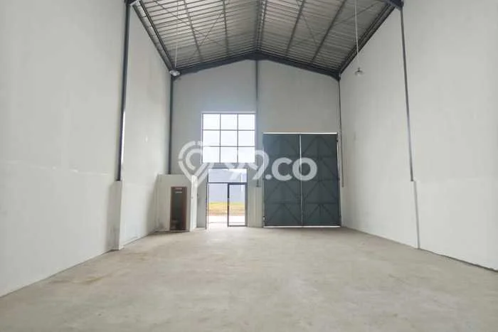 Gudang untuk Disewa di Pusat Tangerang Luas Bangunan 216m2 Gudang untuk Disewa di Pusat Tangerang Luas Bangunan 216m2