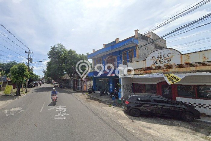 Lokasi strategis! Rumah siap huni disewakan di Laweyan LB 90m2 Lokasi strategis! Rumah siap huni disewakan di Laweyan LB 90m2