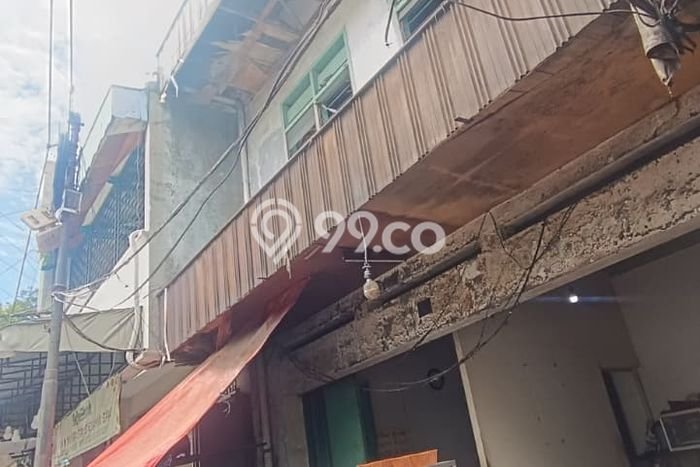 Ruko Usaha Dijual di Jebres Surakarta LT 85m2 & LB 160m2 Ruko Usaha Dijual di Jebres Surakarta LT 85m2 & LB 160m2