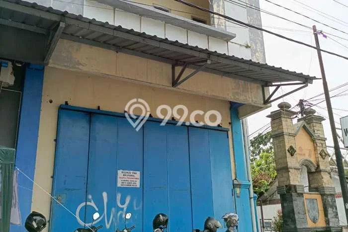 Unit Ruko disewakan di Jebres Surakarta dengan LT 50m2 / LB 100m2 Unit Ruko disewakan di Jebres Surakarta dengan LT 50m2 / LB 100m2