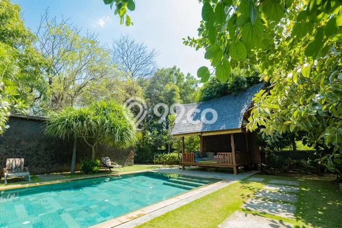LOKASI STRATEGIS! Vila di , Luas 2320m2m², Lingkungan Strategis LOKASI STRATEGIS! Vila di , Luas 2320m2m², Lingkungan Strategis