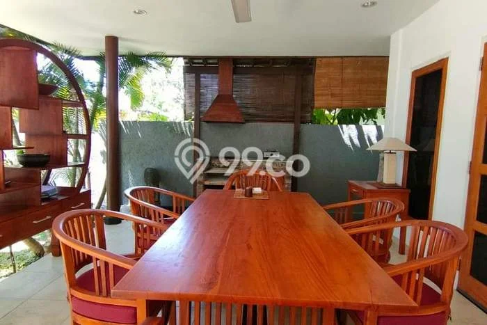 Vila di Seririt, Area 1325m2m², Posisi Strategis Vila di Seririt, Area 1325m2m², Posisi Strategis