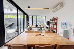 FOR SALE! Vila di , Area 170m2m², Dekat ke Fasilitas Umum FOR SALE! Vila di , Area 170m2m², Dekat ke Fasilitas Umum