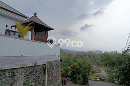 Vila Terawat di , Area 200m2m², Lingkungan Asri dan nyaman Vila Terawat di , Area 200m2m², Lingkungan Asri dan nyaman