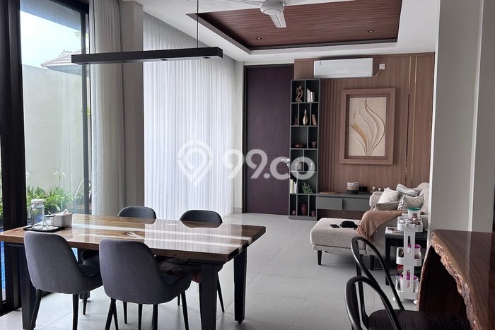 Vila Kawasan Kediri, Ukuran 250m2m², Lingkungan Tenang untuk tempat tinggal Vila Kawasan Kediri, Ukuran 250m2m², Lingkungan Tenang untuk tempat tinggal