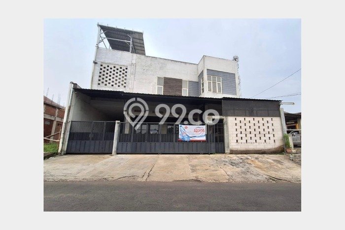 Unit Ruko Dijual di Malang LT 1603m2 & LB 1603m2 Unit Ruko Dijual di Malang LT 1603m2 & LB 1603m2