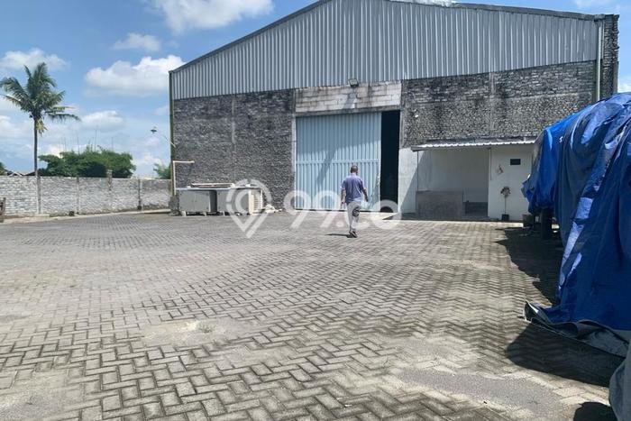 Gudang Dijual Lokasi Stratagis di Pakis Malang Cocok untuk Investasi Gudang Dijual Lokasi Stratagis di Pakis Malang Cocok untuk Investasi