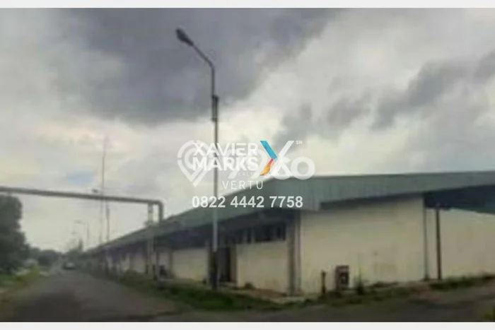 Unit Pabrik Dijual di Karanganyar Karanganyar Luas Tanah 49810m2, Luas Bangunan 40000m2 Unit Pabrik Dijual di Karanganyar Karanganyar Luas Tanah 49810m2, Luas Bangunan 40000m2