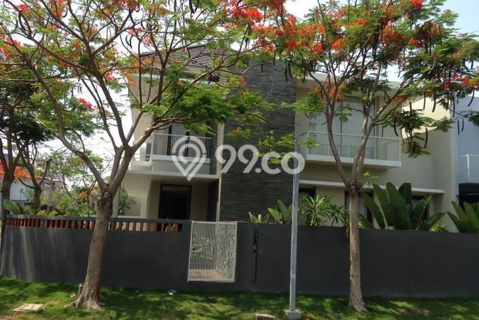 Ready to Use! Premium House LT 360m2 Desain Modern di Graha Ready to Use! Premium House LT 360m2 Desain Modern di Graha