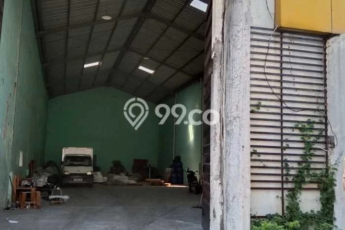 Disewakan Gudang di Kawasan Ramai Unimas Garden Waru Luas 300m2 Disewakan Gudang di Kawasan Ramai Unimas Garden Waru Luas 300m2