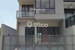 Ready to Use! Premium House LT 224m2 Desain Elegan di Setra Duta Ready to Use! Premium House LT 224m2 Desain Elegan di Setra Duta
