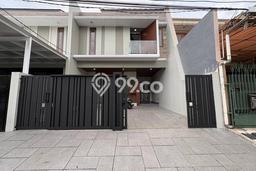 Siap Huni Rumah Mewah 4 Kamar di Cempaka Putih Dekat ke Mana Saja Siap Huni Rumah Mewah 4 Kamar di Cempaka Putih Dekat ke Mana Saja