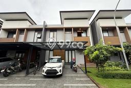 Dijual Rumah Mewah Megah Dengan View Cantik di Summarecon Bekasi, Bekasi Dijual Rumah Mewah Megah Dengan View Cantik di Summarecon Bekasi, Bekasi
