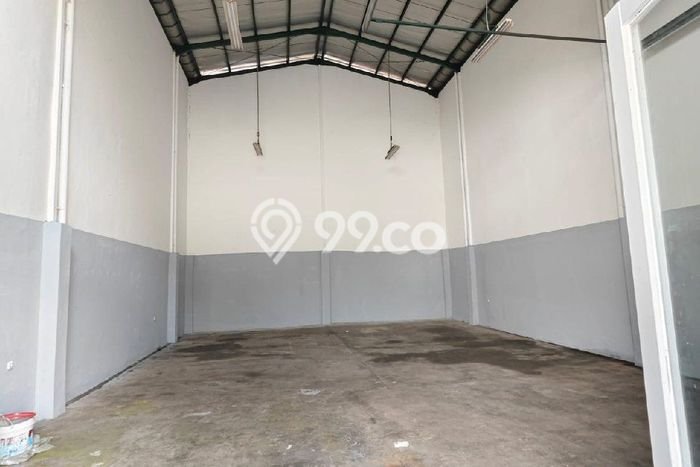 Gudang Disewa di Jakarta Barat dengan LB 360m2 Area Komersial Ramai Gudang Disewa di Jakarta Barat dengan LB 360m2 Area Komersial Ramai