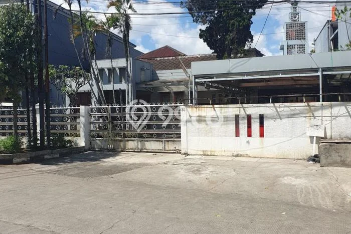 Rumah Elit Modern Tanpa Renovasi di Geger Kalong Bandung Rumah Elit Modern Tanpa Renovasi di Geger Kalong Bandung