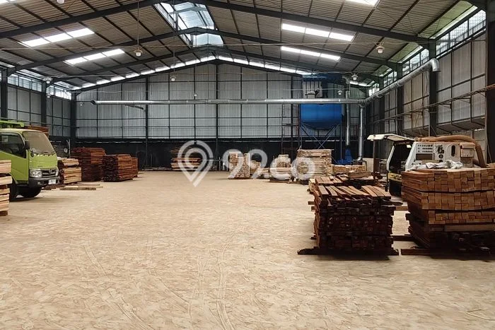 Gudang Dijual Lokasi Emas di Curug Luas 1000m2 Gudang Dijual Lokasi Emas di Curug Luas 1000m2