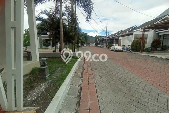 Jarang Ada! Rumah Sewa 2 Kamar Nyaman Siap Huni Kartosuro Jarang Ada! Rumah Sewa 2 Kamar Nyaman Siap Huni Kartosuro