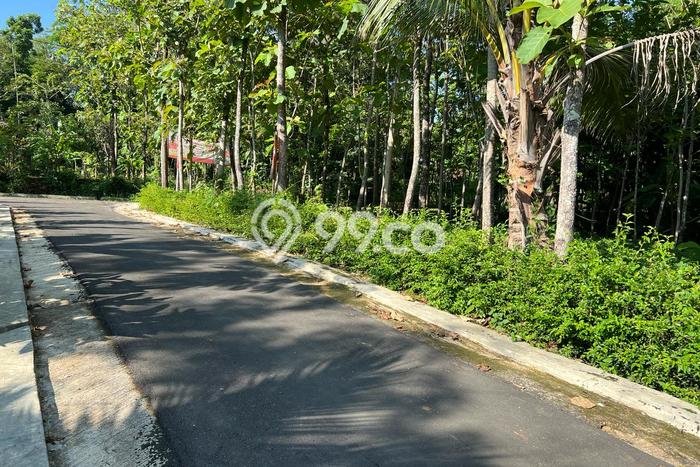 Tanah Kawasan Kerjo, Luas 1101m², Area Komersial Tanah Kawasan Kerjo, Luas 1101m², Area Komersial