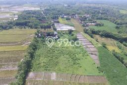 Jarang Ada! Tanah di Tasikmadu Punya Luas 18286m2 SHM Jarang Ada! Tanah di Tasikmadu Punya Luas 18286m2 SHM