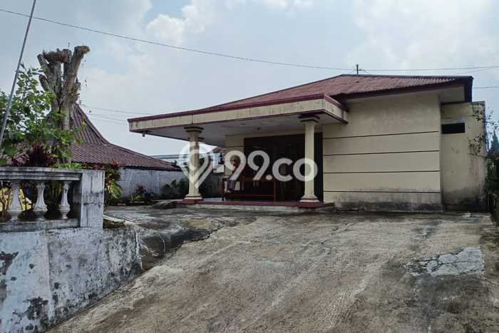 FOR SALE! Vila Kawasan Tawangmangu, Area 375m2m², Lokasi Strategis FOR SALE! Vila Kawasan Tawangmangu, Area 375m2m², Lokasi Strategis